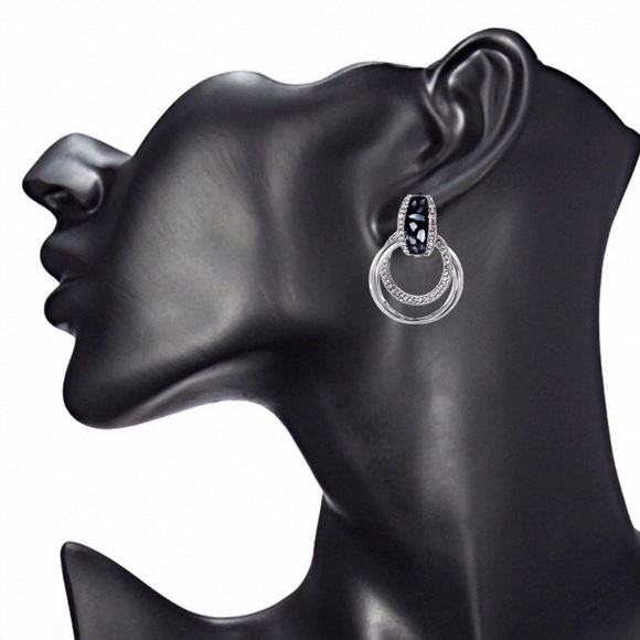 2/$20!  Black/Abalone/Crystal Pave Circle Earrings - Picture 4 of 7